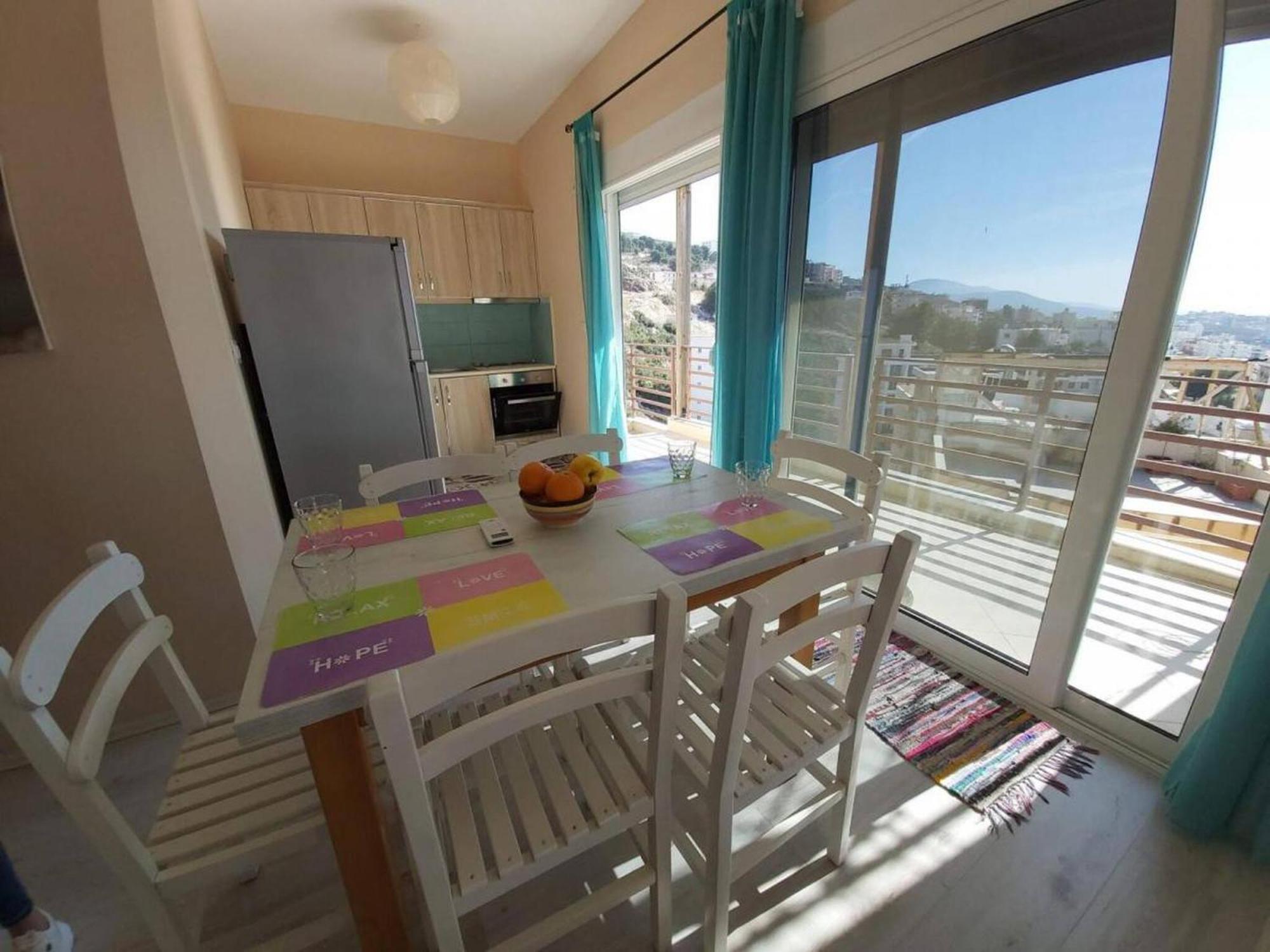 Sunset Penthouse Lägenhet Sarandë Exteriör bild