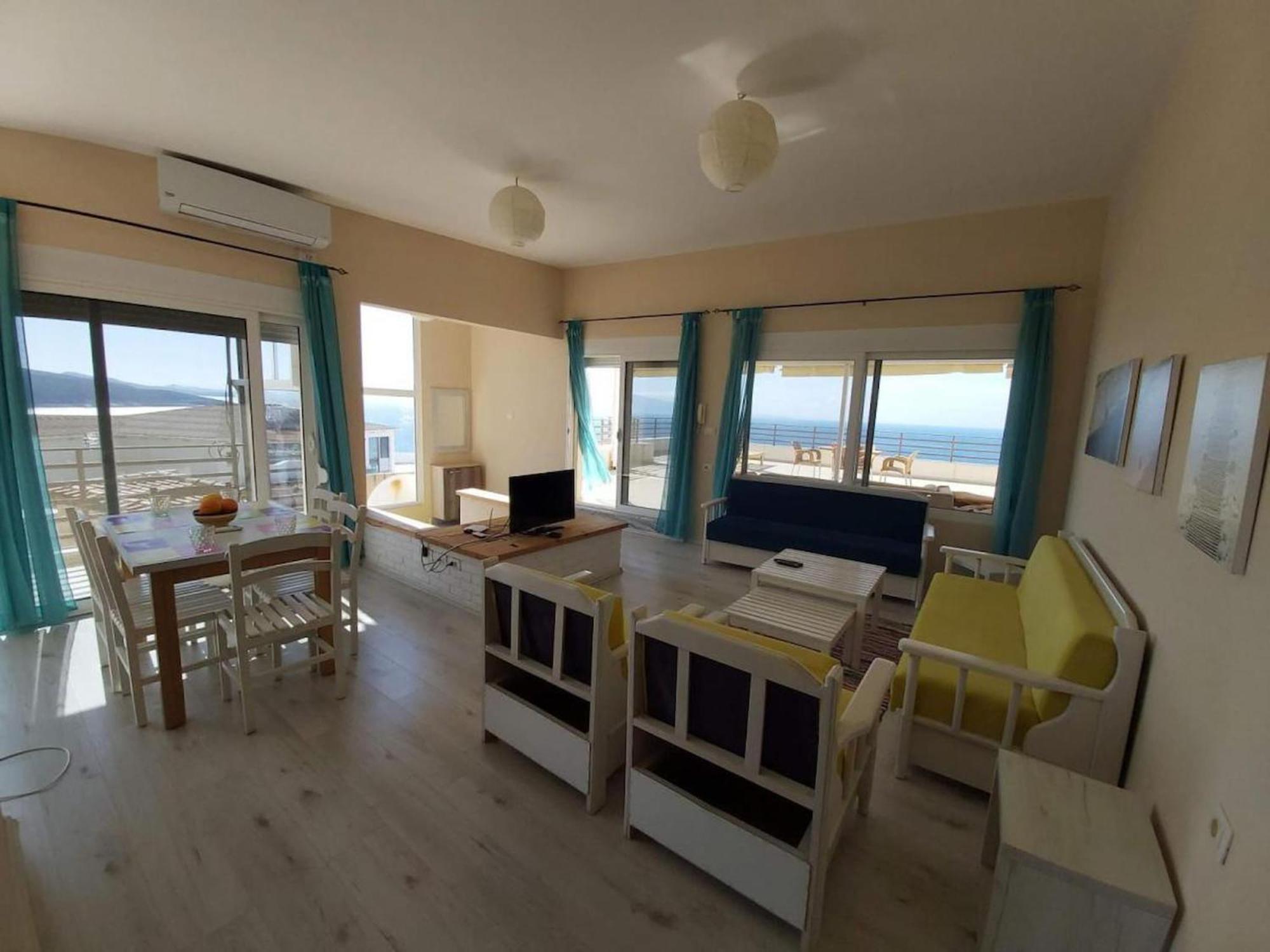 Sunset Penthouse Lägenhet Sarandë Exteriör bild
