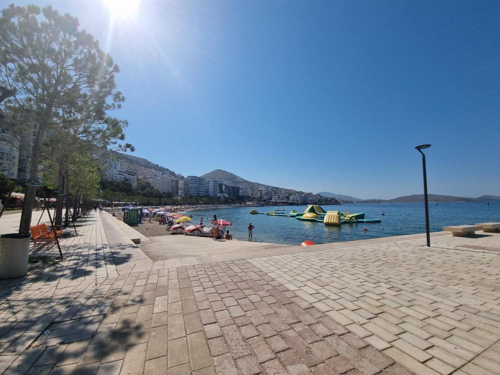 Sunset Penthouse Lägenhet Sarandë Exteriör bild